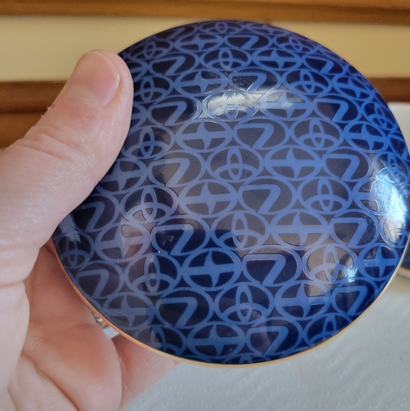 Tiffany & Co. 2007 commemorative Lexus Toyota anniversary trinket dish gold trim - Picture 4 of 7